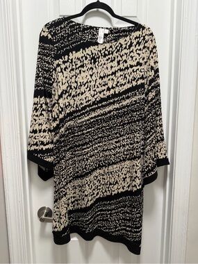 Emma & Michele Black and Cream Long-Sleeve Patterned Dress